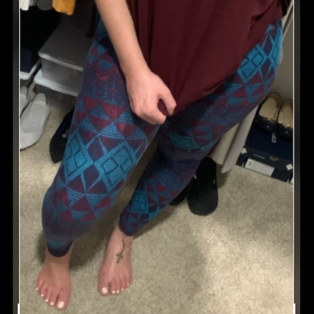 LuLaRoe OS Leggings - Diamond Pattern